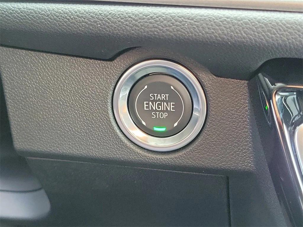 new 2026 Chevrolet Traverse car, priced at $48,280