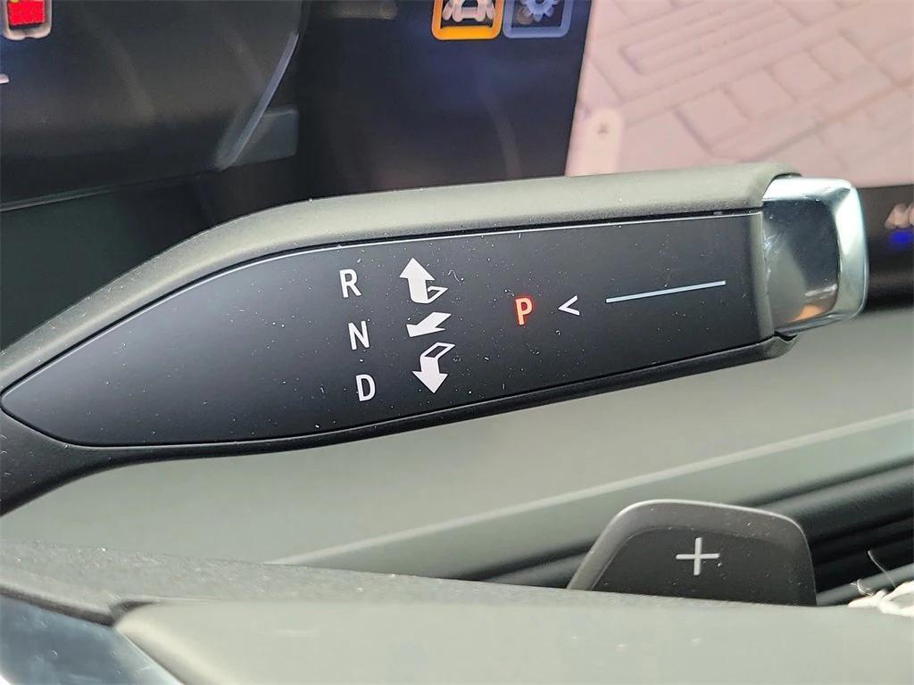 new 2026 Chevrolet Traverse car, priced at $48,280