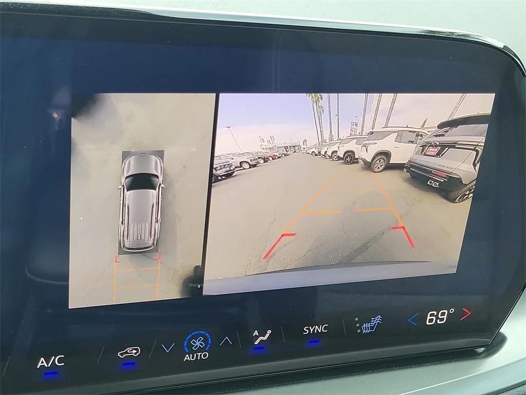 new 2026 Chevrolet Traverse car, priced at $48,280