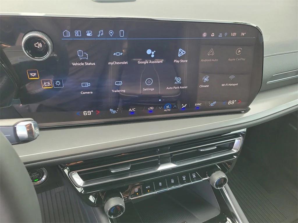 new 2026 Chevrolet Traverse car, priced at $48,280