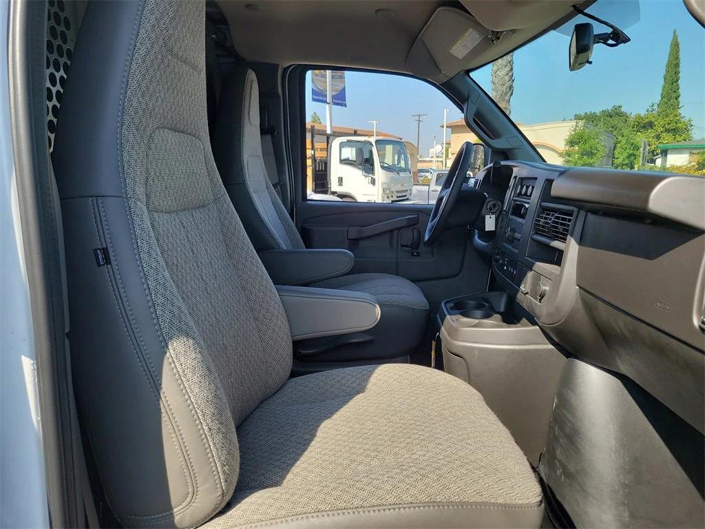 new 2025 Chevrolet Express 2500 car, priced at $49,999