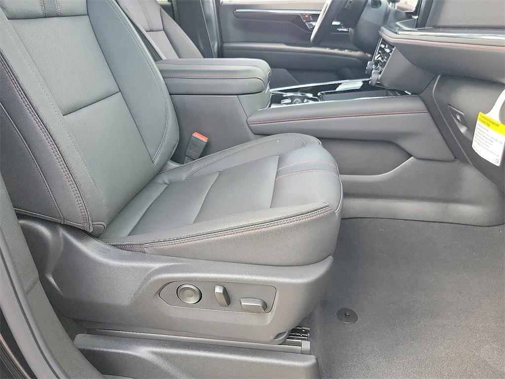 new 2026 Chevrolet Suburban car, priced at $76,625