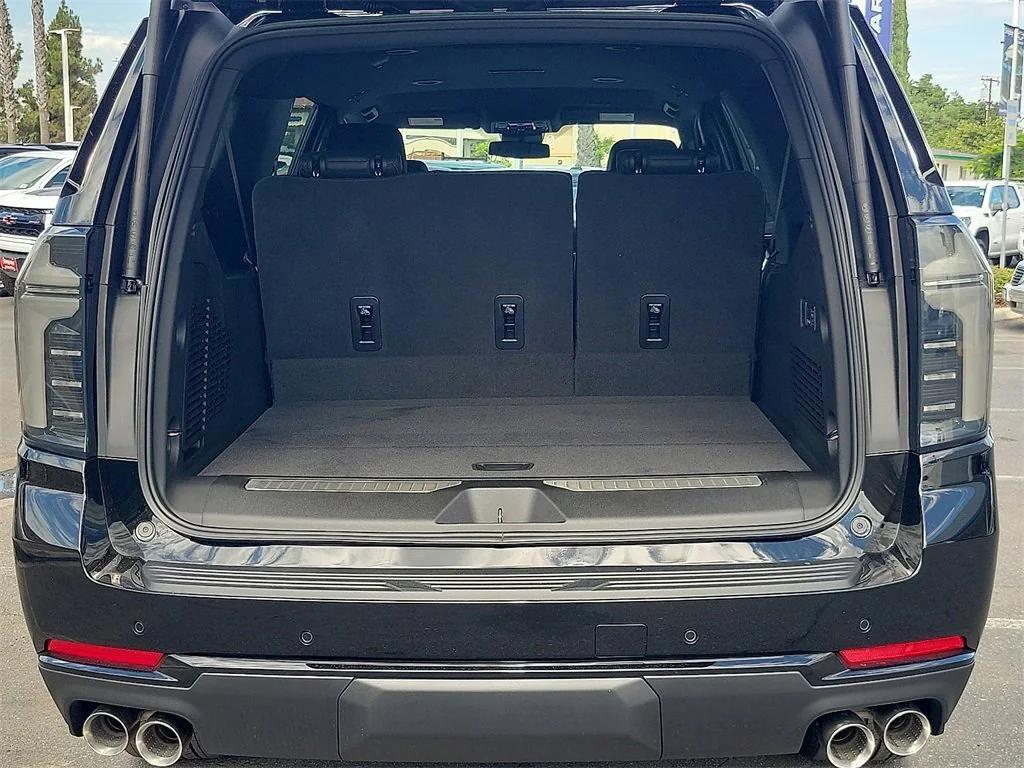 new 2026 Chevrolet Suburban car, priced at $76,625