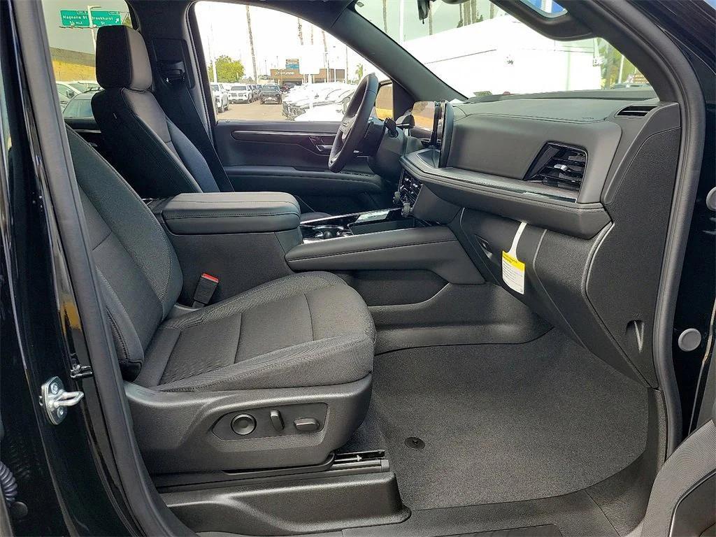 new 2025 Chevrolet Tahoe car, priced at $61,320