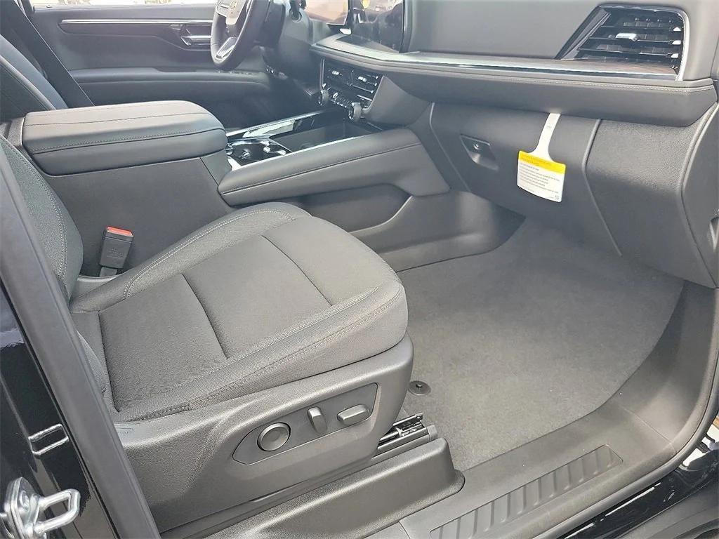 new 2025 Chevrolet Tahoe car, priced at $61,320