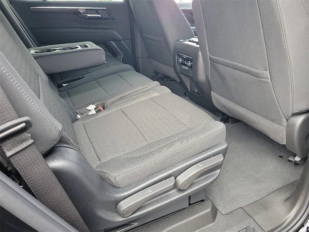 new 2025 Chevrolet Tahoe car, priced at $61,320