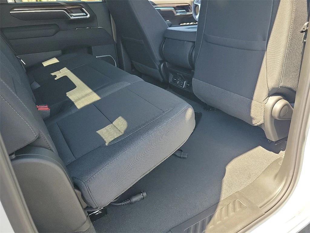 new 2025 Chevrolet Silverado 2500 car, priced at $71,934