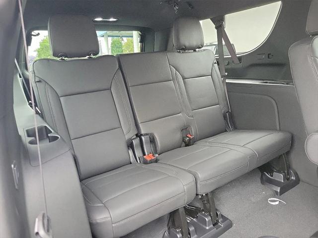 new 2025 Chevrolet Suburban car, priced at $69,780
