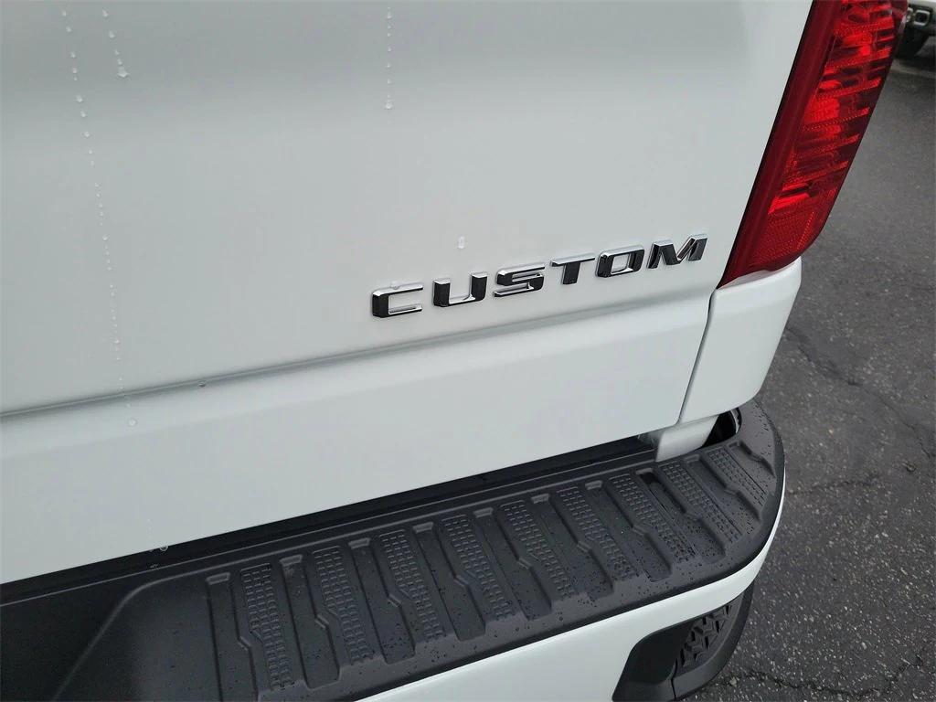 new 2026 Chevrolet Silverado 1500 car, priced at $42,615