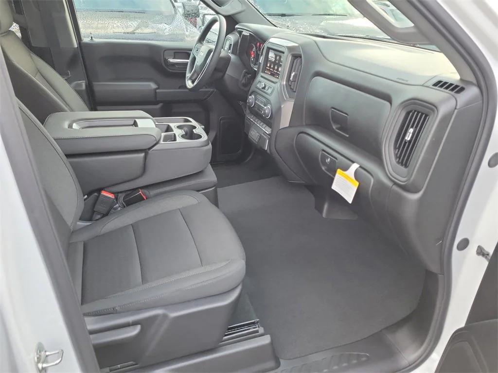 new 2026 Chevrolet Silverado 1500 car, priced at $42,615