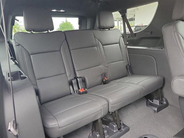 new 2025 Chevrolet Suburban car, priced at $69,780