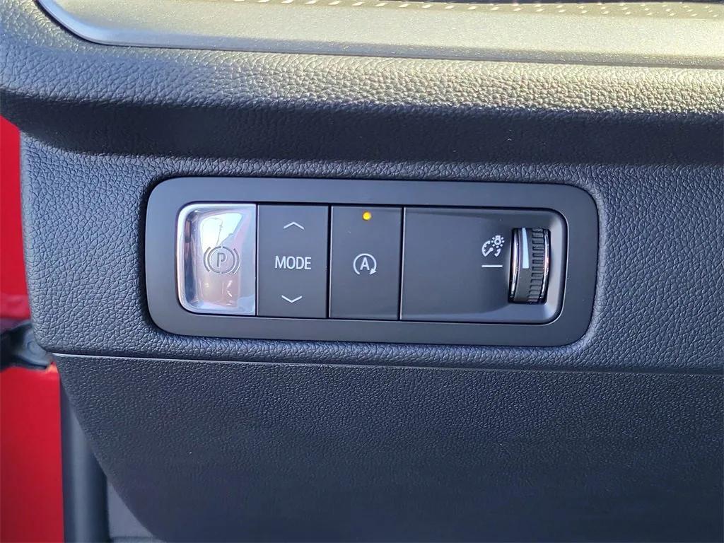 new 2026 Chevrolet Traverse car, priced at $43,315