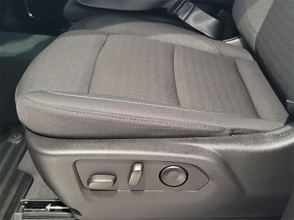 used 2025 Chevrolet Silverado 1500 car, priced at $42,917