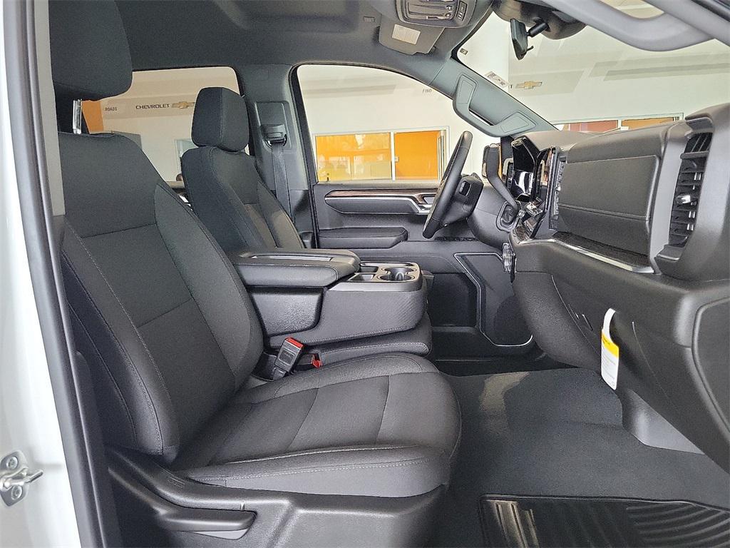used 2025 Chevrolet Silverado 1500 car, priced at $42,917