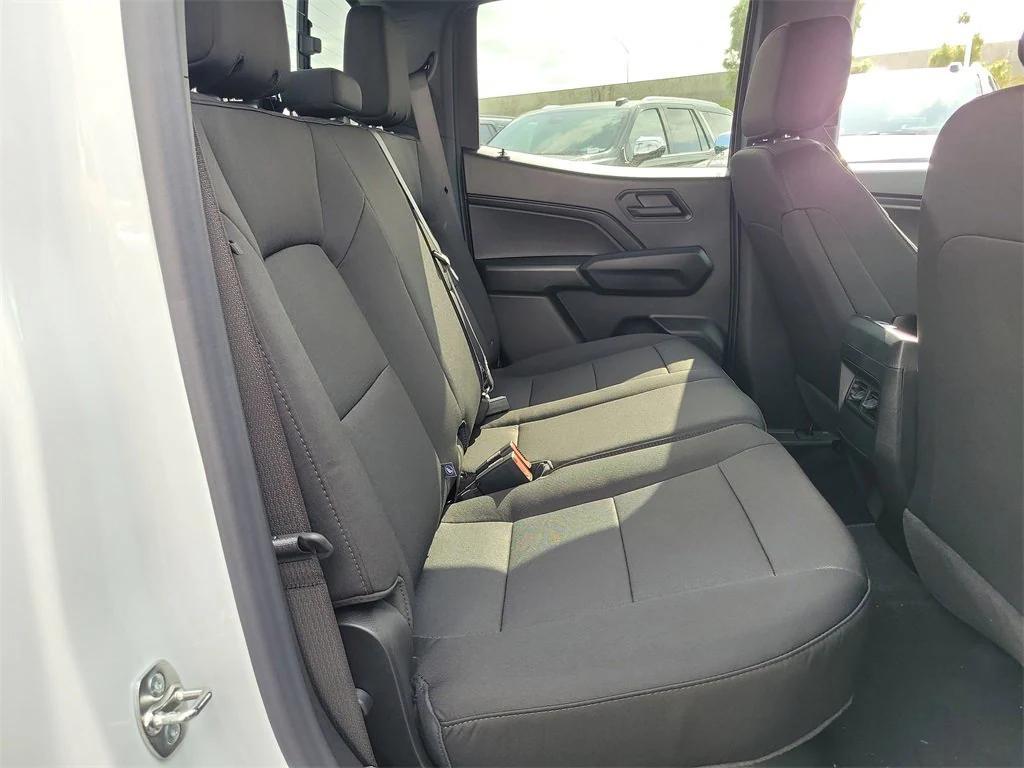 new 2026 Chevrolet Colorado car, priced at $33,745