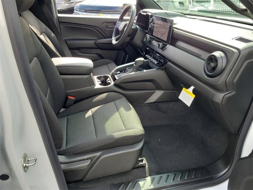 new 2026 Chevrolet Colorado car, priced at $33,745