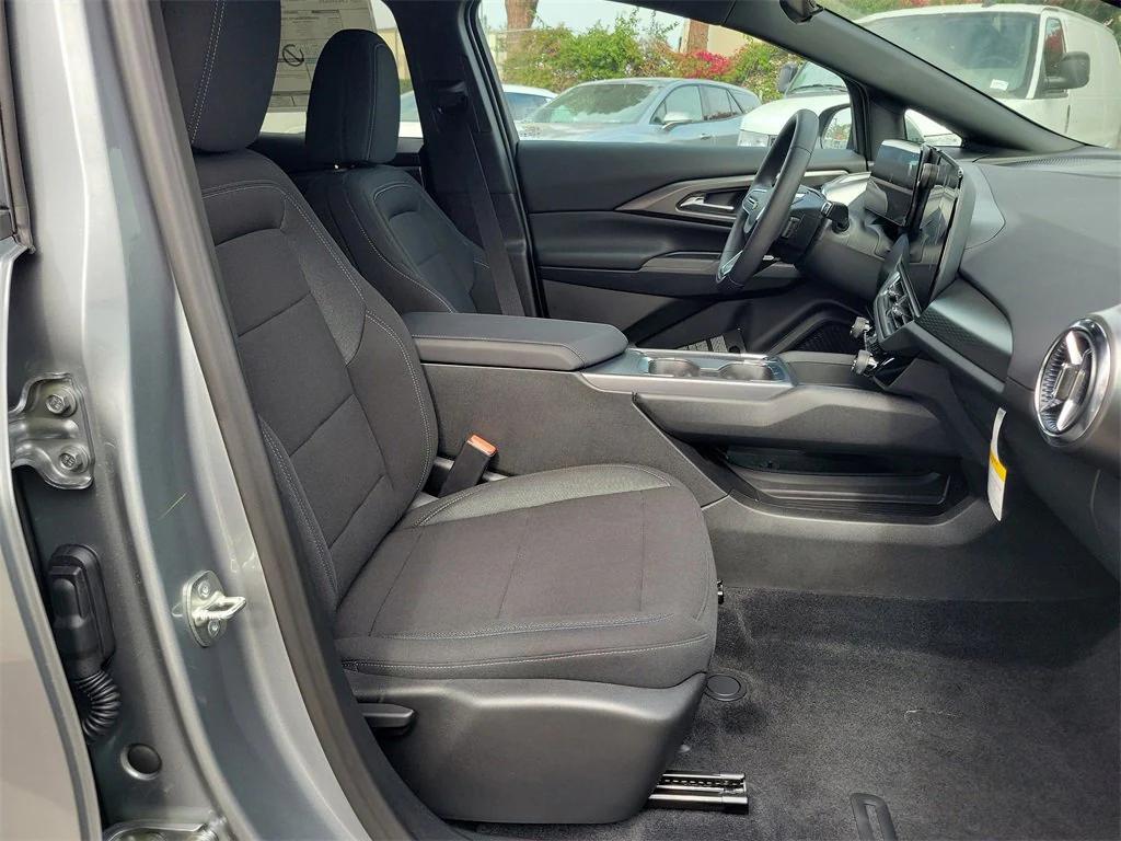 new 2026 Chevrolet Equinox EV car, priced at $35,869