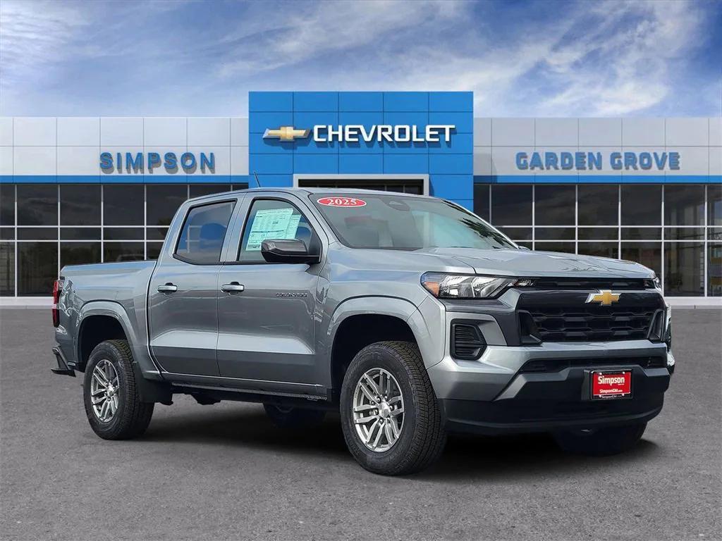 new 2025 Chevrolet Colorado car, priced at $38,590