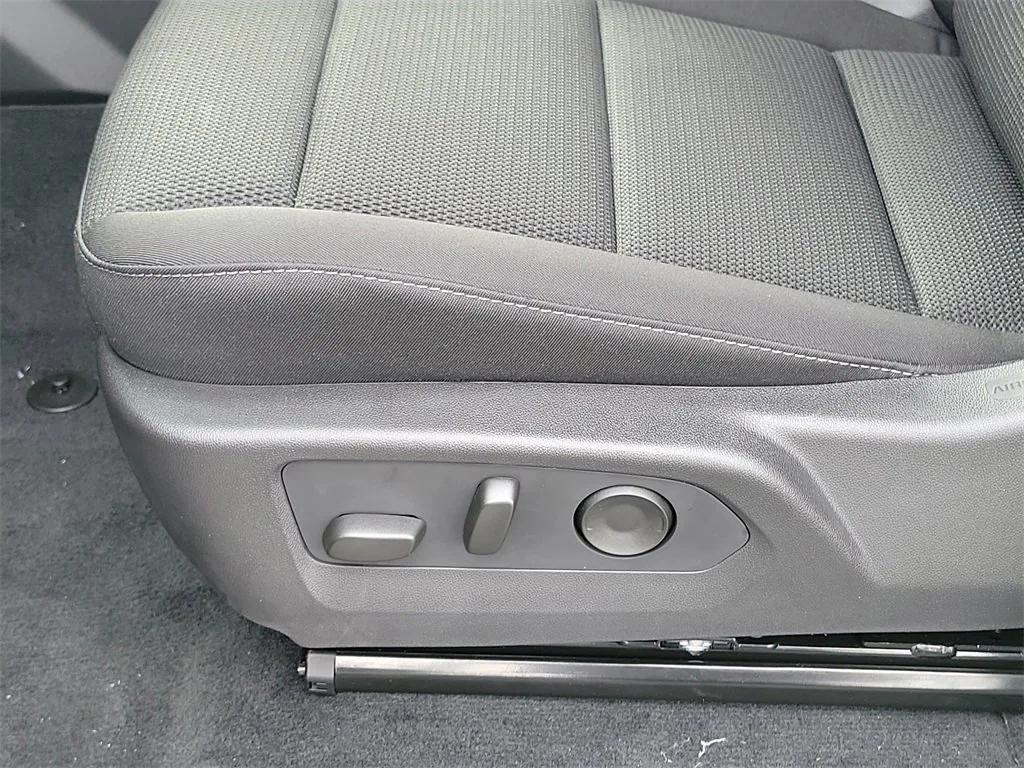 new 2025 Chevrolet Colorado car, priced at $38,590