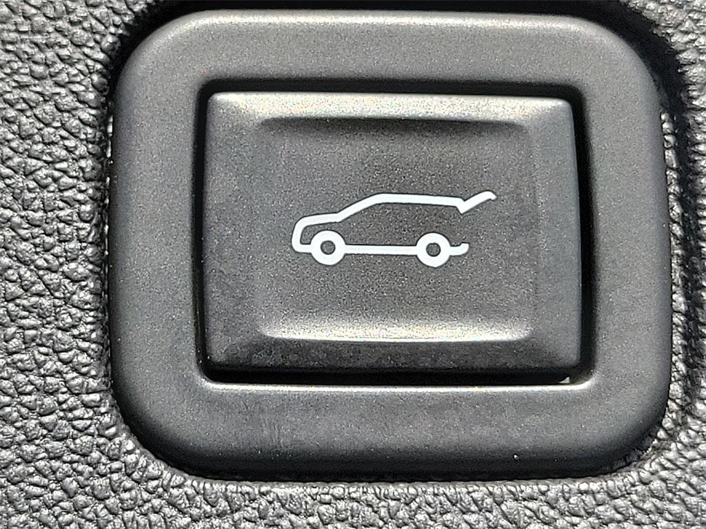used 2022 Chevrolet Equinox car, priced at $18,995