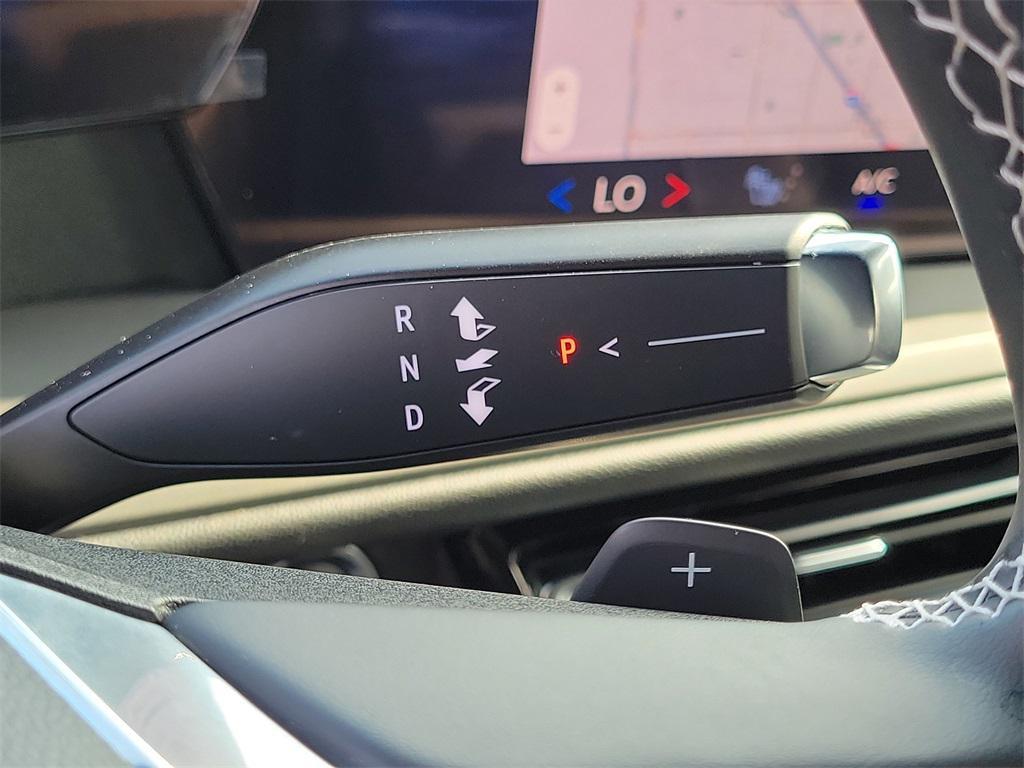 used 2025 Chevrolet Traverse car, priced at $41,888