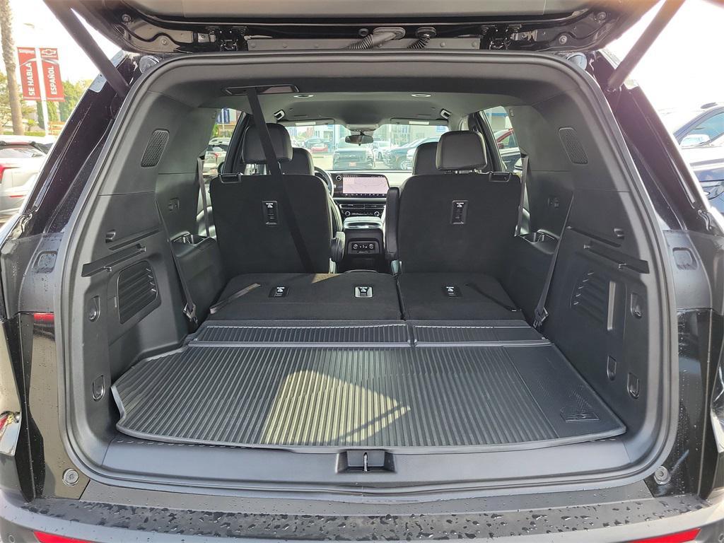 used 2025 Chevrolet Traverse car, priced at $41,888