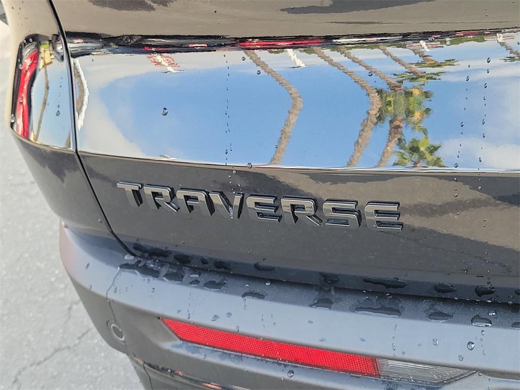 used 2025 Chevrolet Traverse car, priced at $41,888