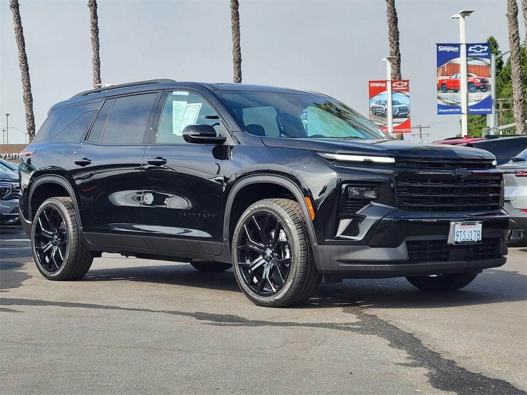 used 2025 Chevrolet Traverse car, priced at $41,888