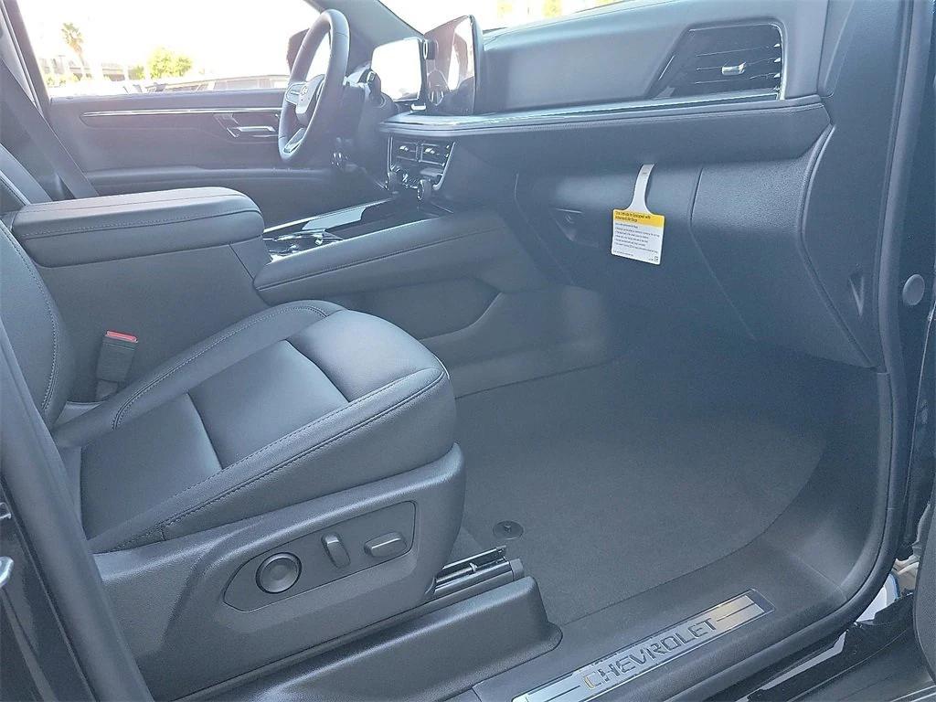 new 2026 Chevrolet Suburban car, priced at $71,705