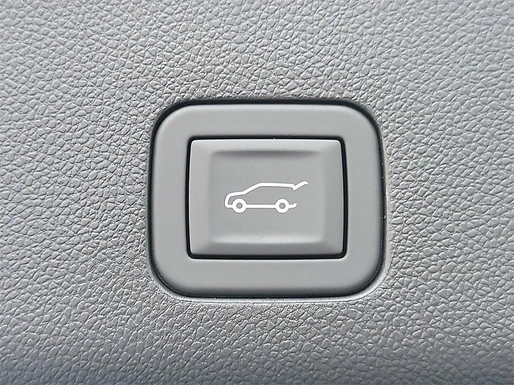 new 2026 Chevrolet Suburban car, priced at $71,705