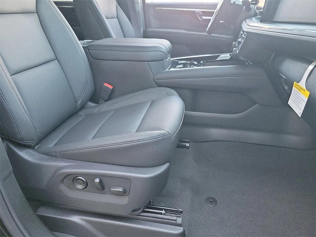 new 2026 Chevrolet Suburban car, priced at $71,705