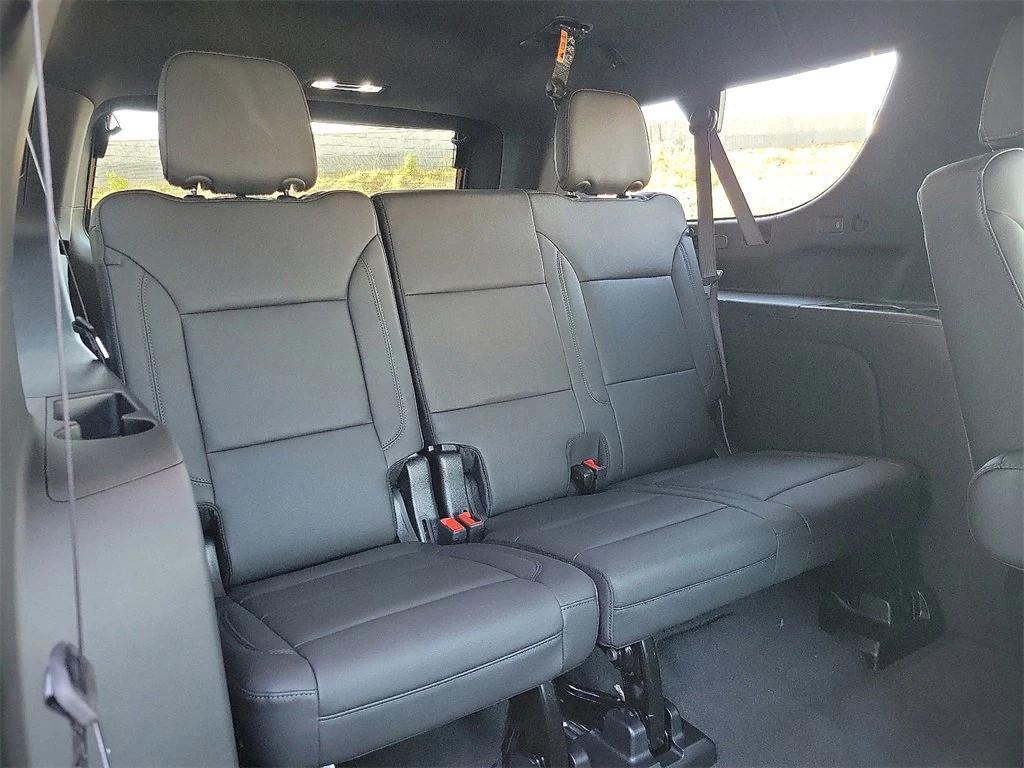 new 2026 Chevrolet Suburban car, priced at $71,705