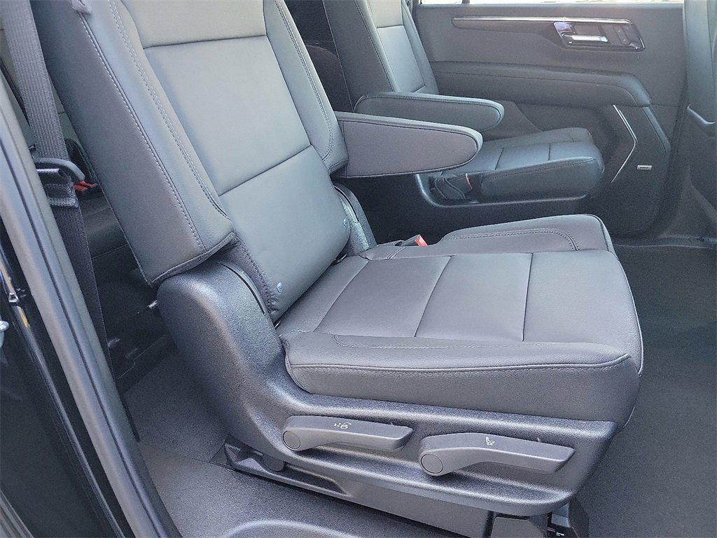 new 2026 Chevrolet Suburban car, priced at $71,705