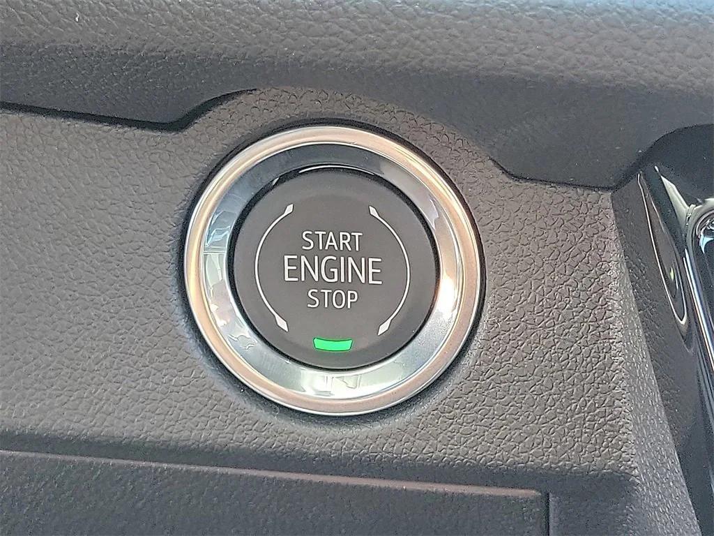 new 2026 Chevrolet Traverse car, priced at $42,820