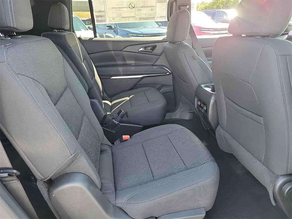 new 2026 Chevrolet Traverse car, priced at $42,820