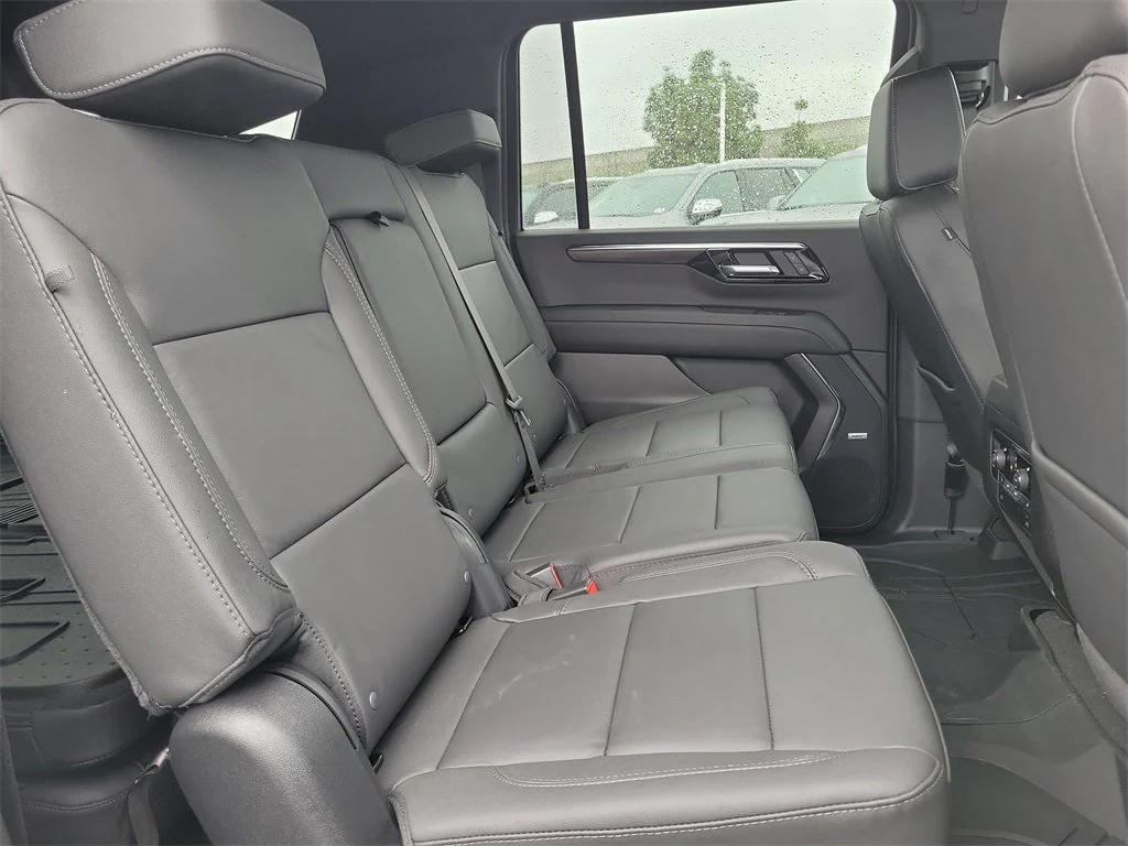 new 2026 Chevrolet Suburban car, priced at $73,370