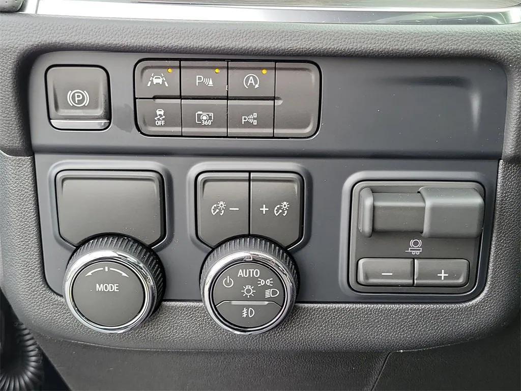 new 2026 Chevrolet Suburban car, priced at $88,970