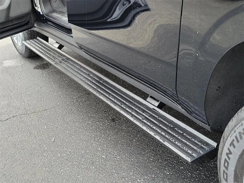 new 2026 Chevrolet Suburban car, priced at $88,970