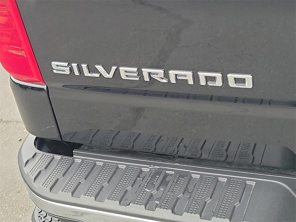 used 2025 Chevrolet Silverado 1500 car, priced at $42,995