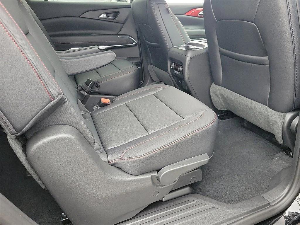 new 2026 Chevrolet Traverse car, priced at $56,804