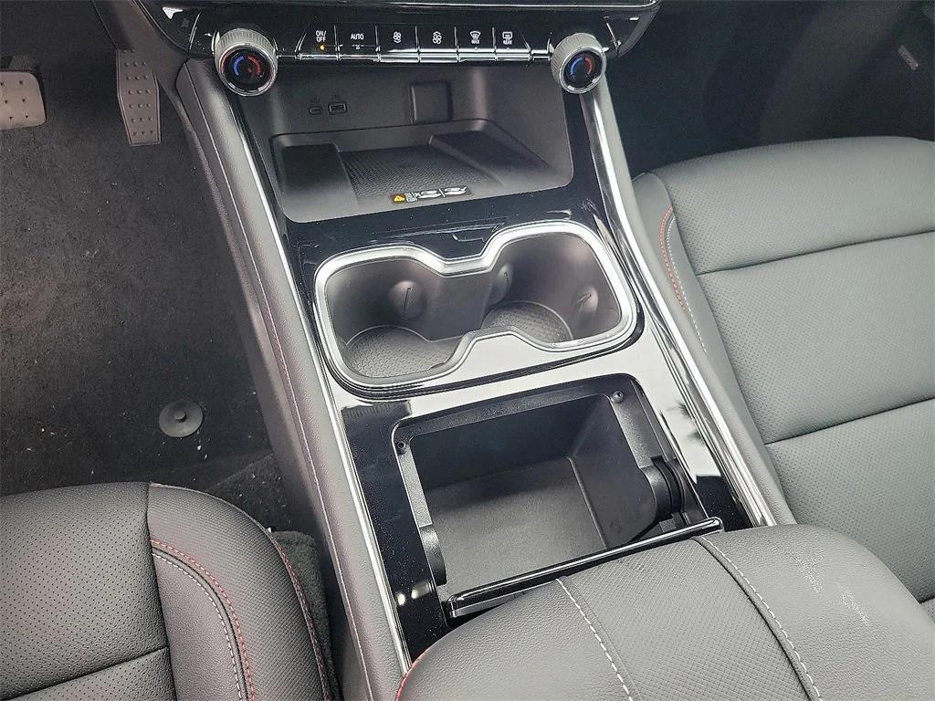 new 2026 Chevrolet Traverse car, priced at $56,804