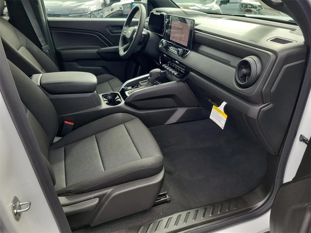 new 2026 Chevrolet Colorado car, priced at $33,745