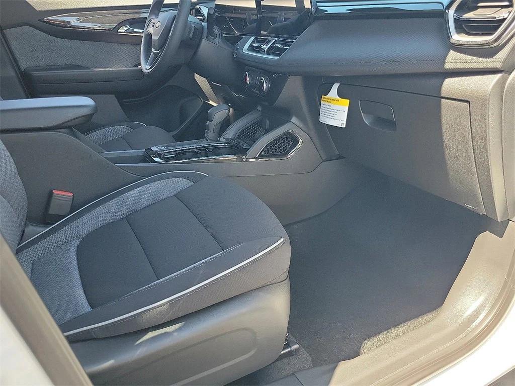 new 2026 Chevrolet TrailBlazer car, priced at $27,180