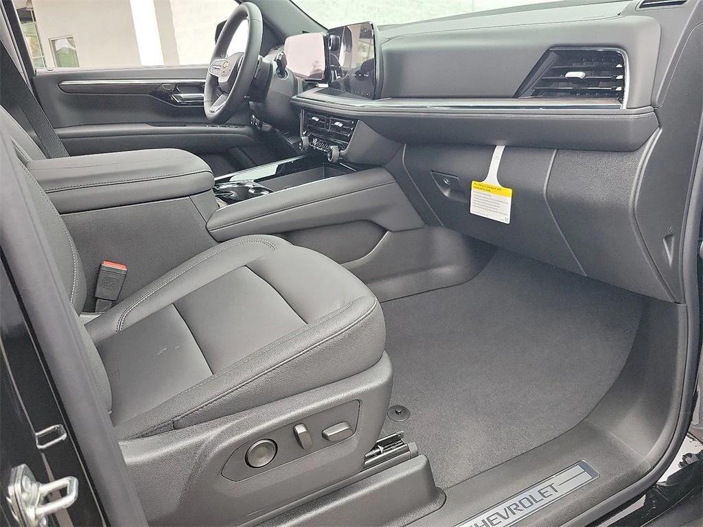 new 2026 Chevrolet Suburban car, priced at $71,705