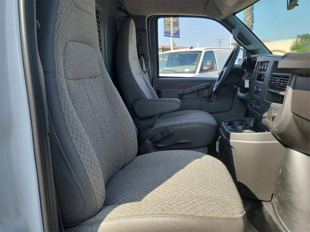 new 2025 Chevrolet Express 2500 car, priced at $49,999