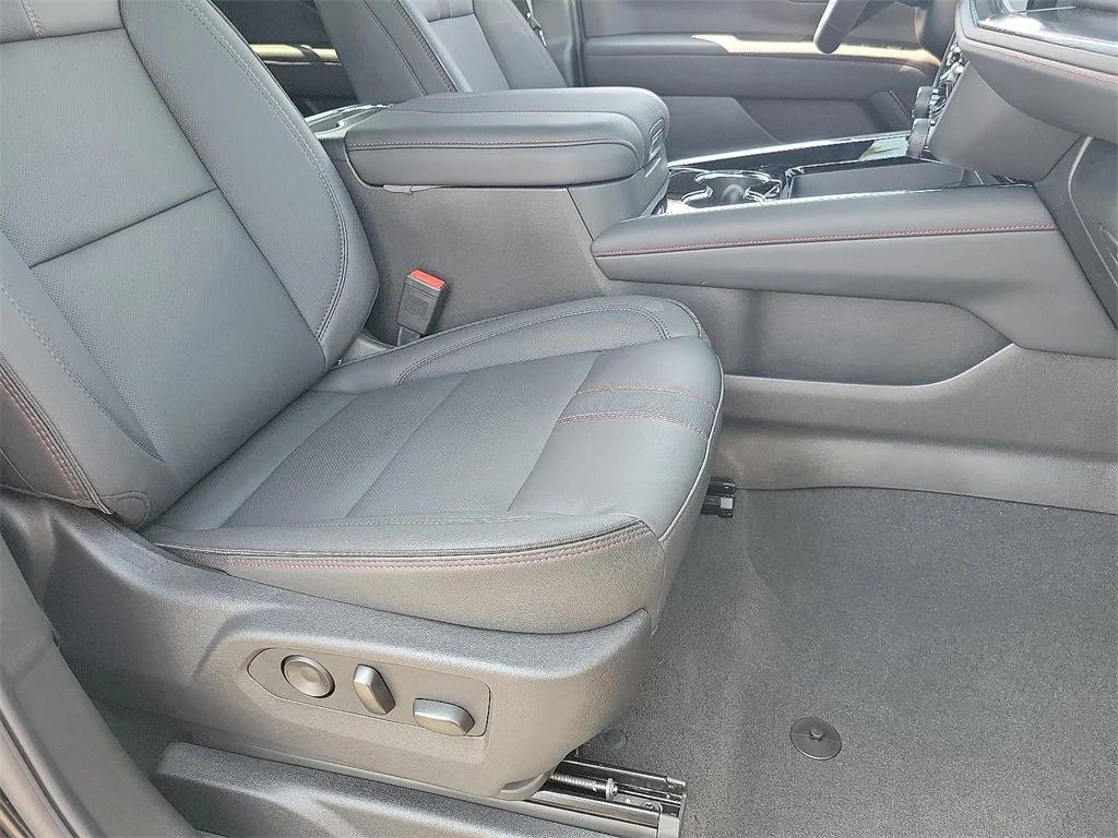 new 2026 Chevrolet Suburban car, priced at $76,625