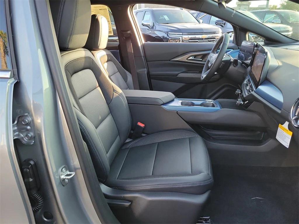 new 2026 Chevrolet Equinox EV car, priced at $41,920