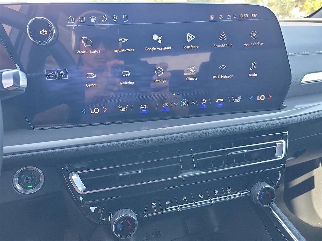 new 2026 Chevrolet Traverse car, priced at $44,045