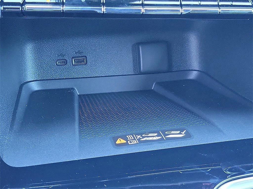 new 2026 Chevrolet Traverse car, priced at $44,045