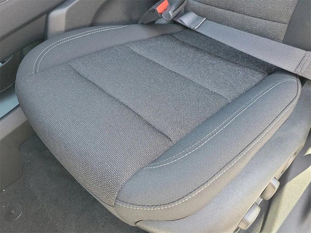 new 2026 Chevrolet Traverse car, priced at $44,045